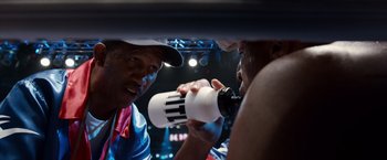 Movie still from “Southpaw” (2015), directed by Antoine Fuqua – Close Up shot, Over the shoulder angle