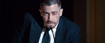 Movie still from “Southpaw” (2015), directed by Antoine Fuqua – Close Up shot, Over the shoulder angle