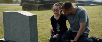 Movie still from “Southpaw” (2015), directed by Antoine Fuqua – Medium shot, Over the shoulder angle