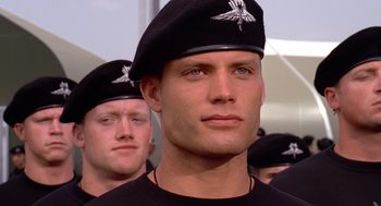 Movie still from “Starship Troopers” (1997), directed by Paul Verhoeven – Close Up shot, Low angle