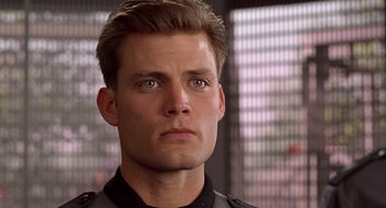 Movie still from “Starship Troopers” (1997), directed by Paul Verhoeven – Close Up shot, Low angle