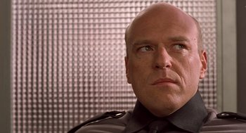 Movie still from “Starship Troopers” (1997), directed by Paul Verhoeven – Close Up shot, Low angle