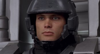 Movie still from “Starship Troopers” (1997), directed by Paul Verhoeven – Close Up shot, Low angle
