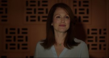 Movie still from “Still Alice” (2014), directed by Richard Glatzer – A person with long hair; Close Up shot, Over the shoulder angle