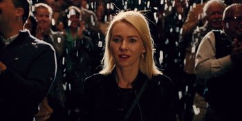 Movie still from “The Book of Henry” (2017), directed by Colin Trevorrow – A woman with blonde hair and a black jacket; Close Up shot, Over the shoulder angle