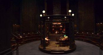 Movie still from “The Christmas Chronicles” (2018), directed by Clay Kaytis – A room filled with furniture and a fire place; Extreme Wide shot, High angle