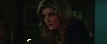 Movie still from “Nightcrawler” (2014), directed by Dan Gilroy – A person with long blonde hair; Close Up shot, Low angle