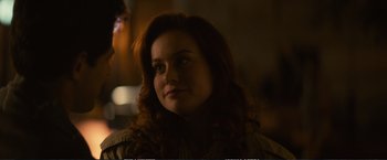 Movie still from “The Glass Castle” (2017), directed by Destin Daniel Cretton – A person with long red hair; Close Up shot, Over the shoulder angle