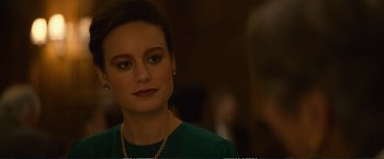 Movie still from “The Glass Castle” (2017), directed by Destin Daniel Cretton – A person wearing a green shirt; Close Up shot, Over the shoulder angle