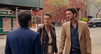 Movie still from “The Meyerowitz Stories” (2017), directed by Noah Baumbach – A group of people standing on the side of the street; Medium shot, Over the shoulder angle