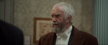 Movie still from “The Wife” (2017), directed by Björn Runge – Close Up shot, Over the shoulder angle