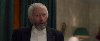 Movie still from “The Wife” (2017), directed by Björn Runge – Close Up shot, Over the shoulder angle