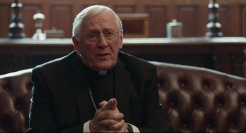 Movie still from “Spotlight” (2015), directed by Tom McCarthy – Close Up shot, Over the shoulder angle