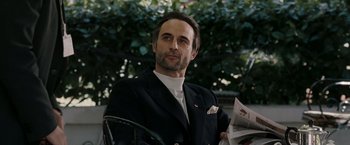 Movie still from “Body of Lies” (2008), directed by Ridley Scott – Close Up shot, Low angle