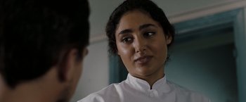 Movie still from “Body of Lies” (2008), directed by Ridley Scott – Close Up shot, Over the shoulder angle