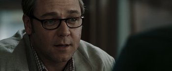 Movie still from “Body of Lies” (2008), directed by Ridley Scott – Close Up shot, Over the shoulder angle