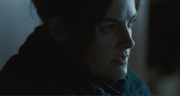 Movie still from “The Lodge” (2019), directed by Severin Fiala – Close Up shot, Over the shoulder angle