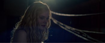 Movie still from “The Neon Demon” (2016), directed by Nicolas Winding Refn – Close Up shot, Over the shoulder angle