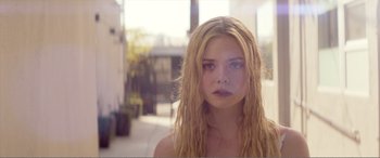 Movie still from “The Neon Demon” (2016), directed by Nicolas Winding Refn – Close Up shot, Over the shoulder angle