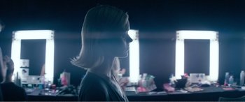 Movie still from “The Neon Demon” (2016), directed by Nicolas Winding Refn – Close Up shot, Over the shoulder angle