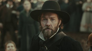 Movie still from “The Underground Railroad” (2021), directed by Barry Jenkins – Close Up shot, Over the shoulder angle