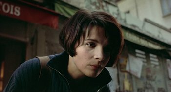 Movie still from “Three Colors: Blue” (1993), directed by Krzysztof Kieslowski – Close Up shot, Low angle