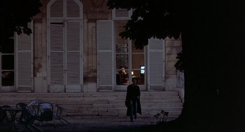 Movie still from “Three Colors: Blue” (1993), directed by Krzysztof Kieslowski – Extreme Wide shot, High angle