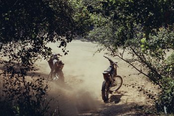 Movie still from “The Kid Laroi - Bleed” (2023), directed by Ramez Silyan – Extreme Wide shot, High angle