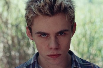 Movie still from “The Kid Laroi - Bleed” (2023), directed by Ramez Silyan – Close Up shot, Low angle