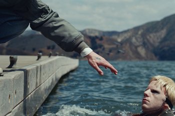 Movie still from “The Kid Laroi - Bleed” (2023), directed by Ramez Silyan – Close Up shot, High angle