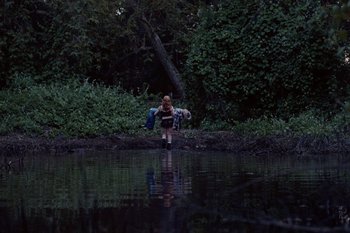 Movie still from “The Kid Laroi - Bleed” (2023), directed by Ramez Silyan – Extreme Wide shot, High angle