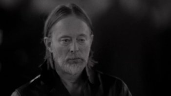 Movie still from “The Smile - Wall Of Eyes” (2023), directed by Paul Thomas Anderson – Close Up shot, Low angle