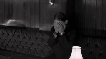 Movie still from “The Smile - Wall Of Eyes” (2023), directed by Paul Thomas Anderson – Medium shot, High angle