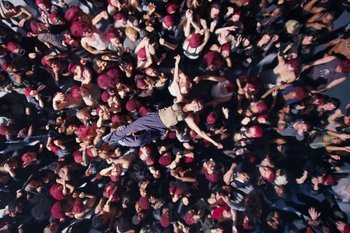 Movie still from “Dua Lipa - Houdini” (2023), directed by Manu Cossu – Extreme Wide shot, Overhead angle