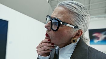 Movie still from “Audrey Nuna - Locket” (2023), directed by Valentin Petit – Close Up shot, Over the shoulder angle