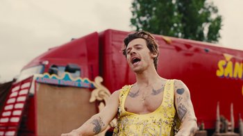 Movie still from “Harry Styles - Daylight” (2023), directed by Tanu Muiño – Medium shot, Low angle