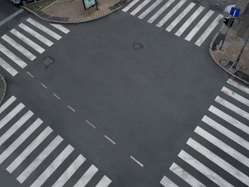 Movie still from “Paul Kalkbrenner - Schwer” (2023), directed by Jovan Todorović – Extreme Wide shot, Overhead angle