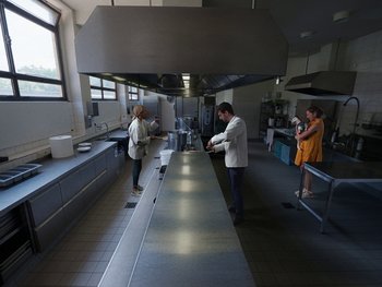 Movie still from “Paul Kalkbrenner - Schwer” (2023), directed by Jovan Todorović – Wide shot, High angle