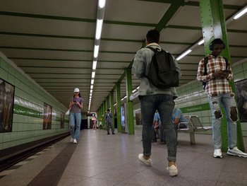 Movie still from “Paul Kalkbrenner - Schwer” (2023), directed by Jovan Todorović – Wide shot, Low angle