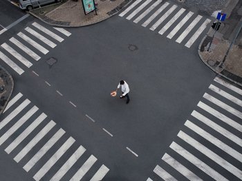 Movie still from “Paul Kalkbrenner - Schwer” (2023), directed by Jovan Todorović – Extreme Wide shot, High angle