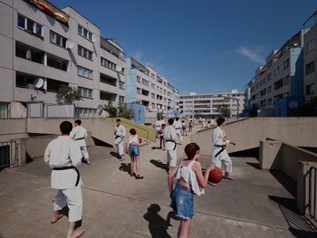 Movie still from “Paul Kalkbrenner - Schwer” (2023), directed by Jovan Todorović – Extreme Wide shot, High angle