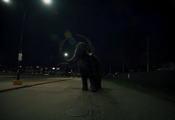 Movie still from “Skiifall - 2 Charming” (2023), directed by rubberband. – Extreme Wide shot, Low angle