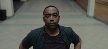 Movie still from “Squid - The Blades” (2023), directed by Kasper Häggström – Close Up shot, Over the shoulder angle