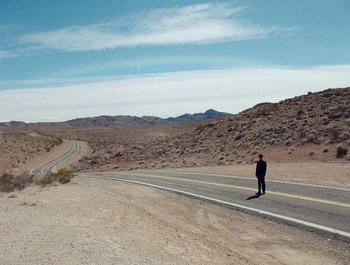 Movie still from “Jesse - Rainbow” (2023), directed by Ramez Silyan – Extreme Wide shot, High angle