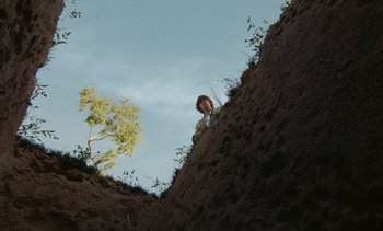 Movie still from “The Kid LAROI - …Growing Up” (2023), directed by Ramez Silyan – Extreme Wide shot, Low angle