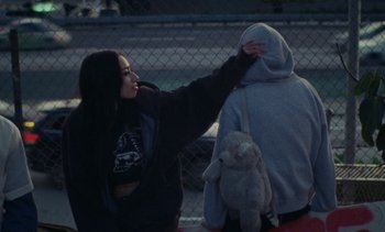 Movie still from “The Kid LAROI - …Growing Up” (2023), directed by Ramez Silyan – Medium shot, Over the shoulder angle