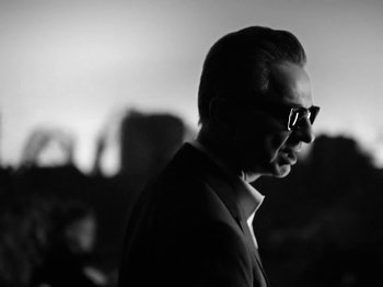 Movie still from “Depeche Mode - Ghosts Again” (2023), directed by Anton Corbijn – Close Up shot, Low angle