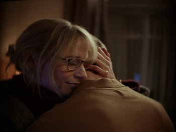 Movie still from “Lewis Capaldi - Pointless” (2023), directed by Hector Dockrill – Close Up shot, Over the shoulder angle