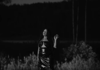 Movie still from “Shygirl - Shlut” (2022), directed by Diana Kunst – Medium shot, Low angle