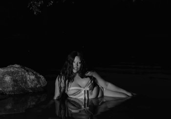 Movie still from “Shygirl - Shlut” (2022), directed by Diana Kunst – Medium shot, High angle